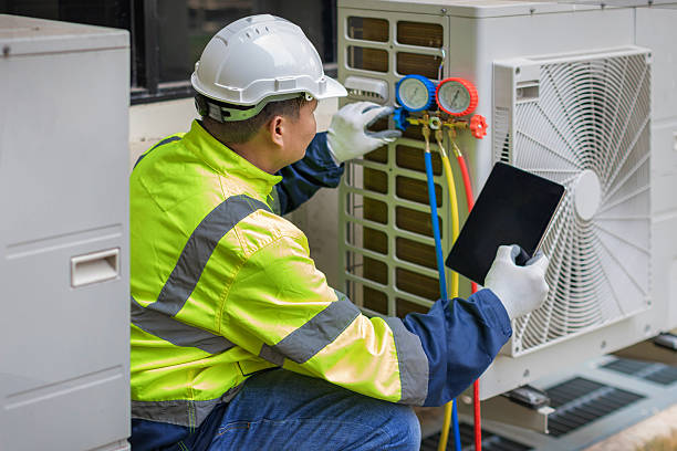 Professional Hvac technician working in Newark, CA